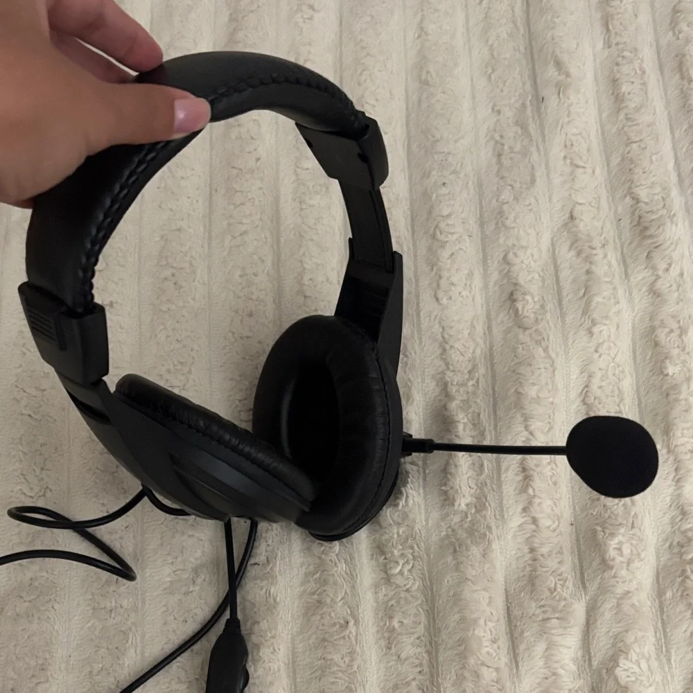 U Youse Gaming Headset for Xbox One, PS4 and PC - Black